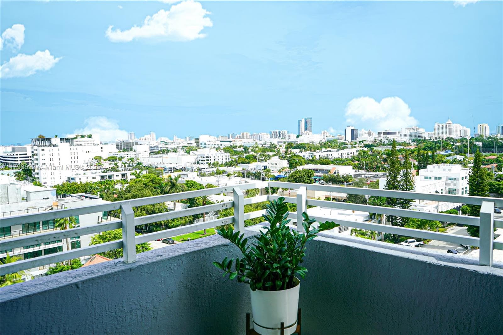 1330 West Ave # 1013, Miami Beach FL 33139 — 1