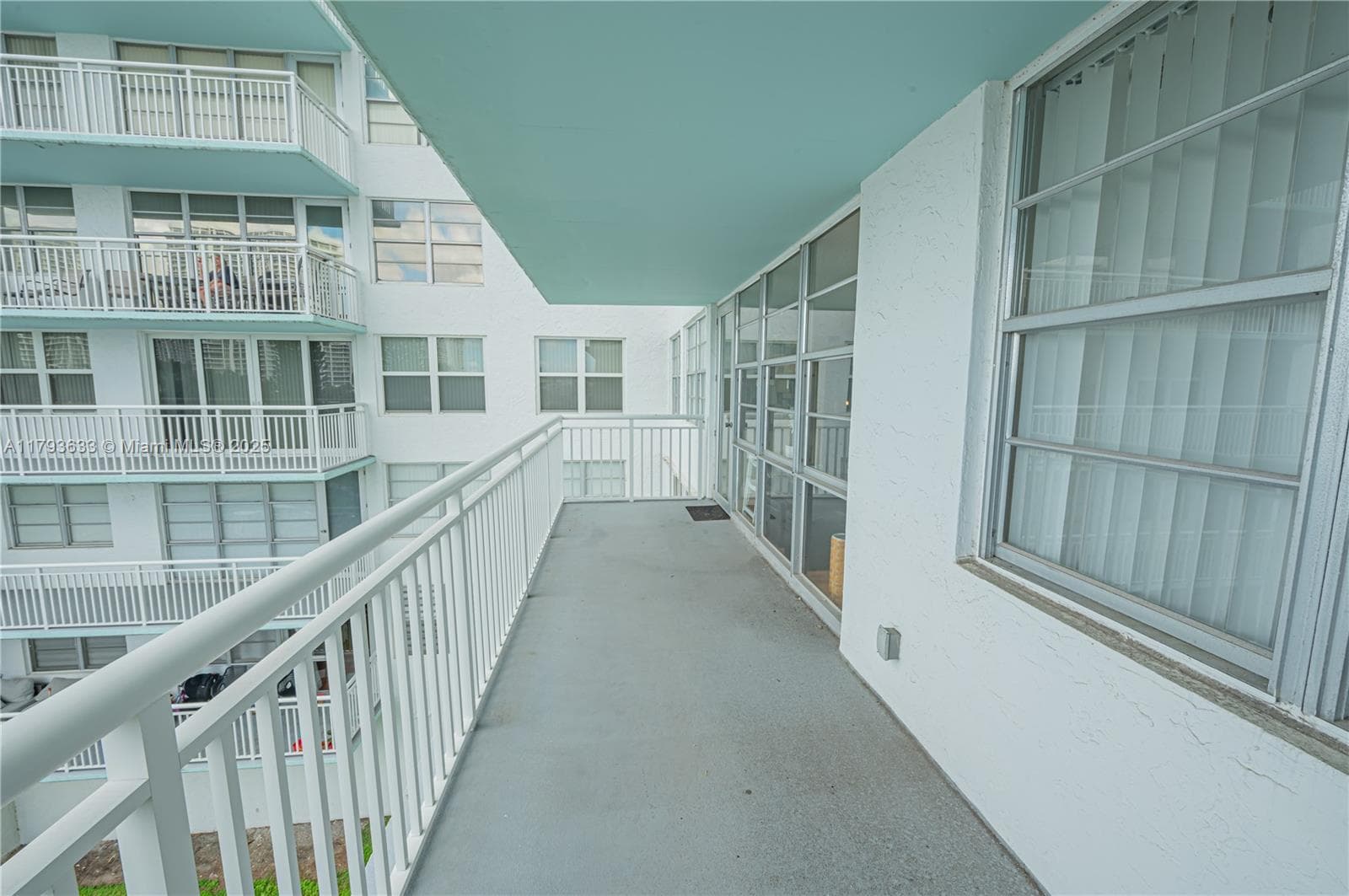 301 174th St # 401, Sunny Isles Beach FL 33160 — 32