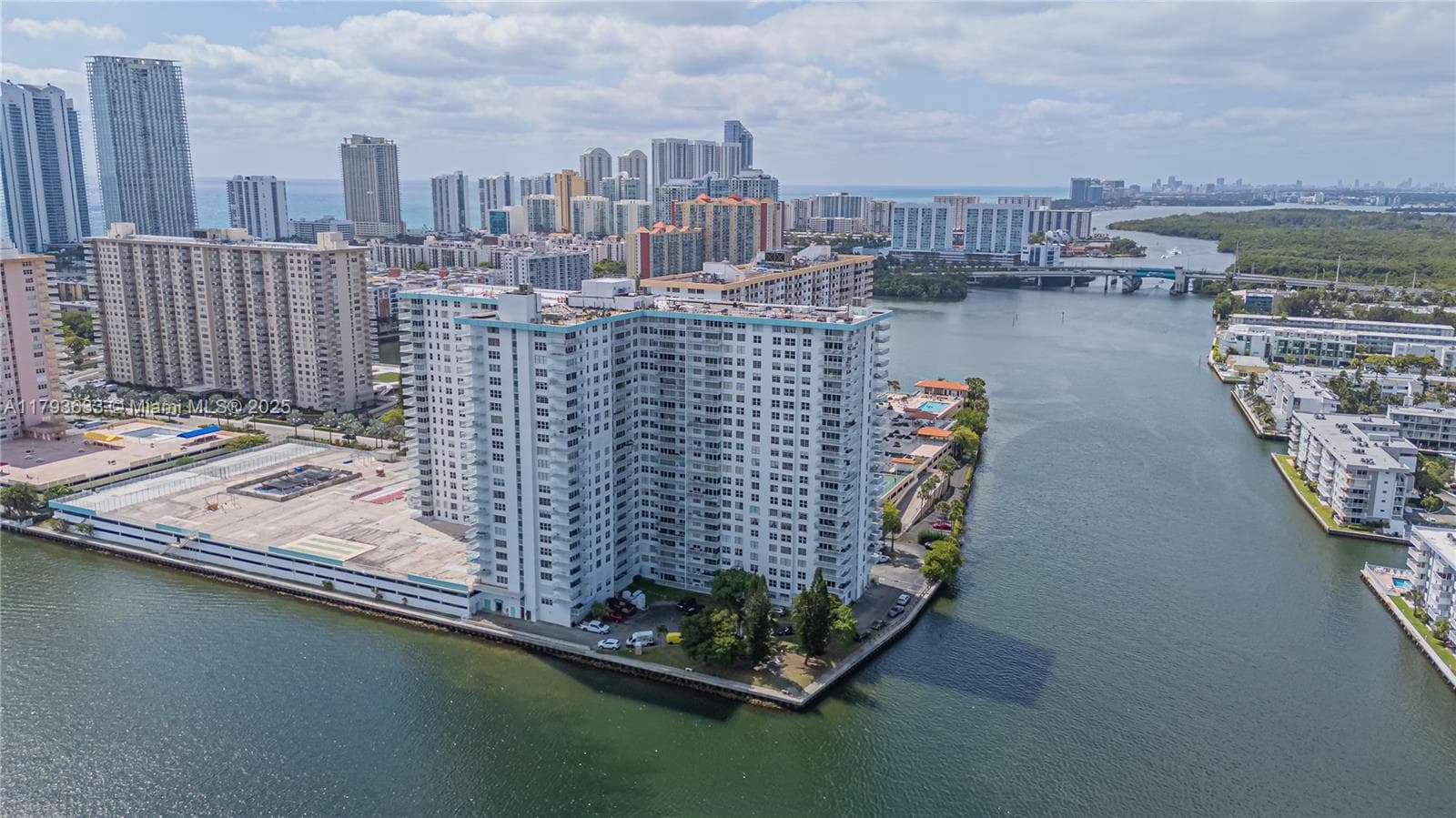 301 174th St # 401, Sunny Isles Beach FL 33160 — 35