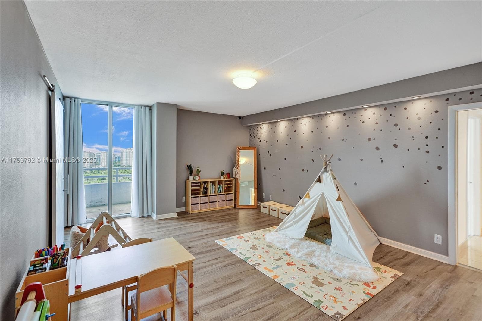 20355 NE 34th Ct # 2725, Aventura FL 33180 — 40
