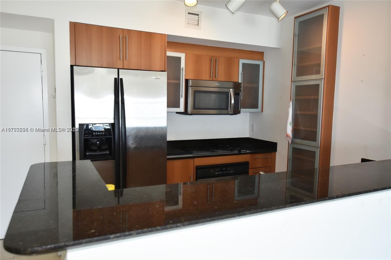 325 S Biscayne Blvd # 3822, Miami FL 33131 — 6