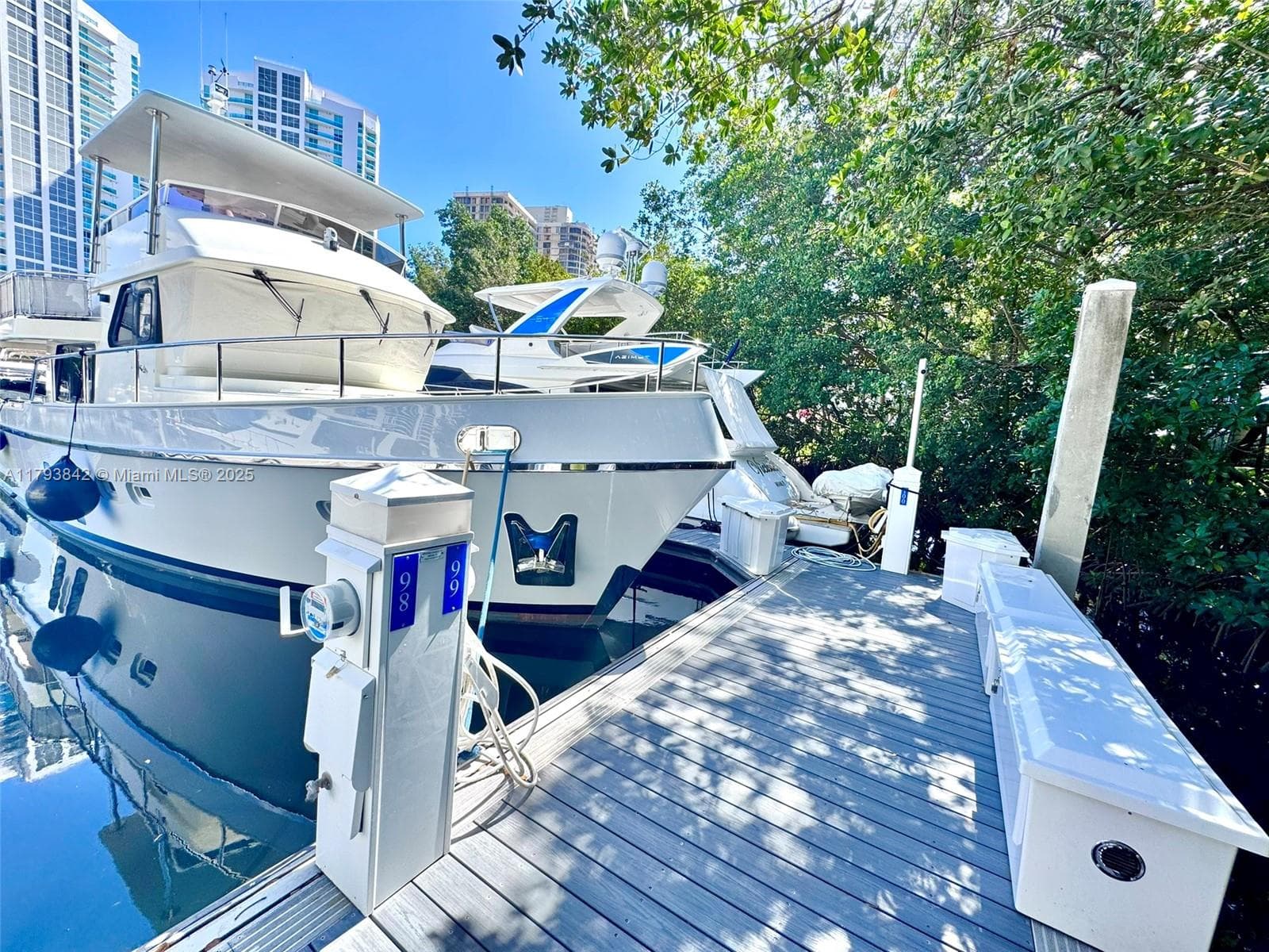 3575 Mystic Pointe Dr. Slip 99, Aventura FL 33180 — 1