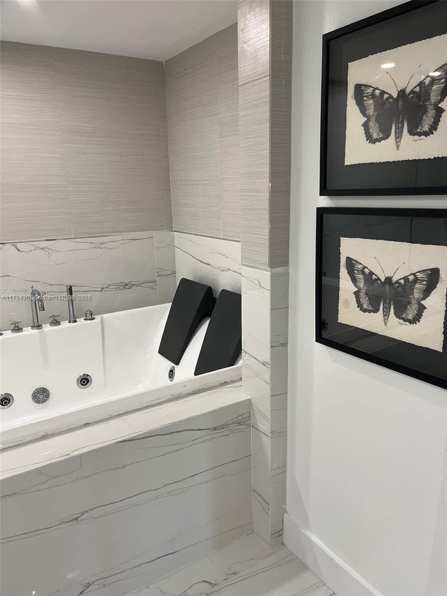 2301 Collins Ave # 326, Miami Beach FL 33139 — 12
