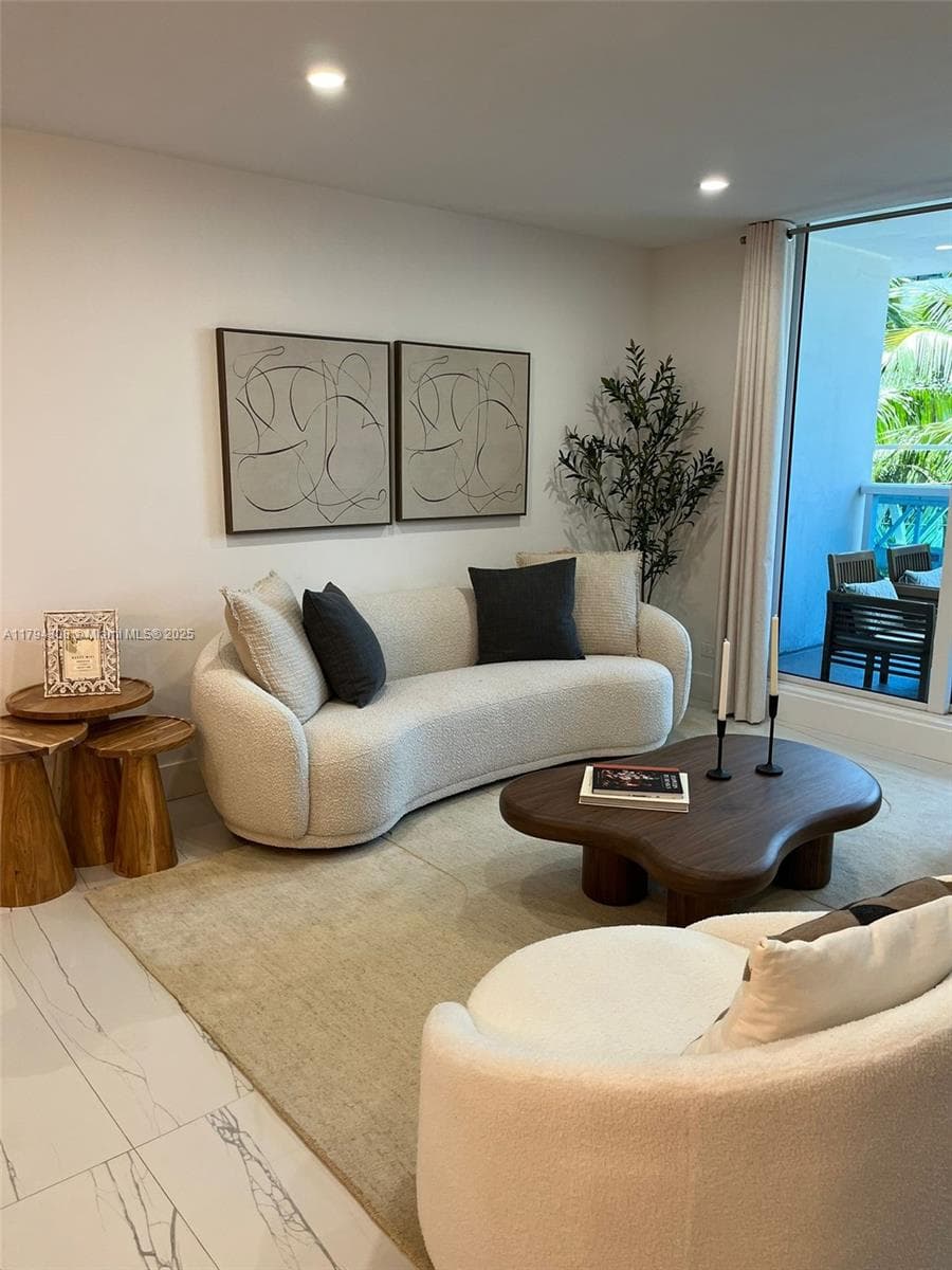 2301 Collins Ave # 326, Miami Beach FL 33139 — 3