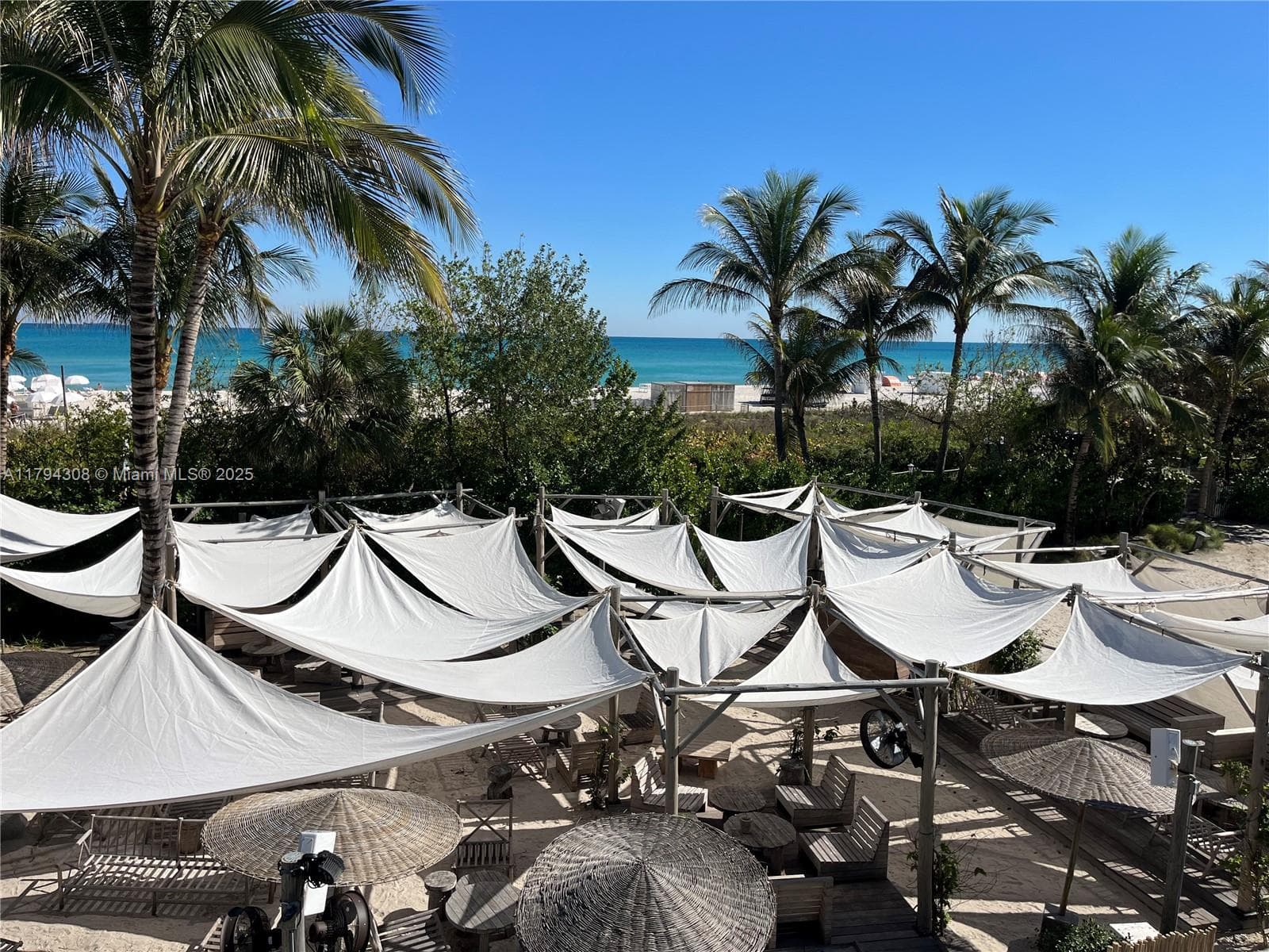 2301 Collins Ave # 326, Miami Beach FL 33139 — 33