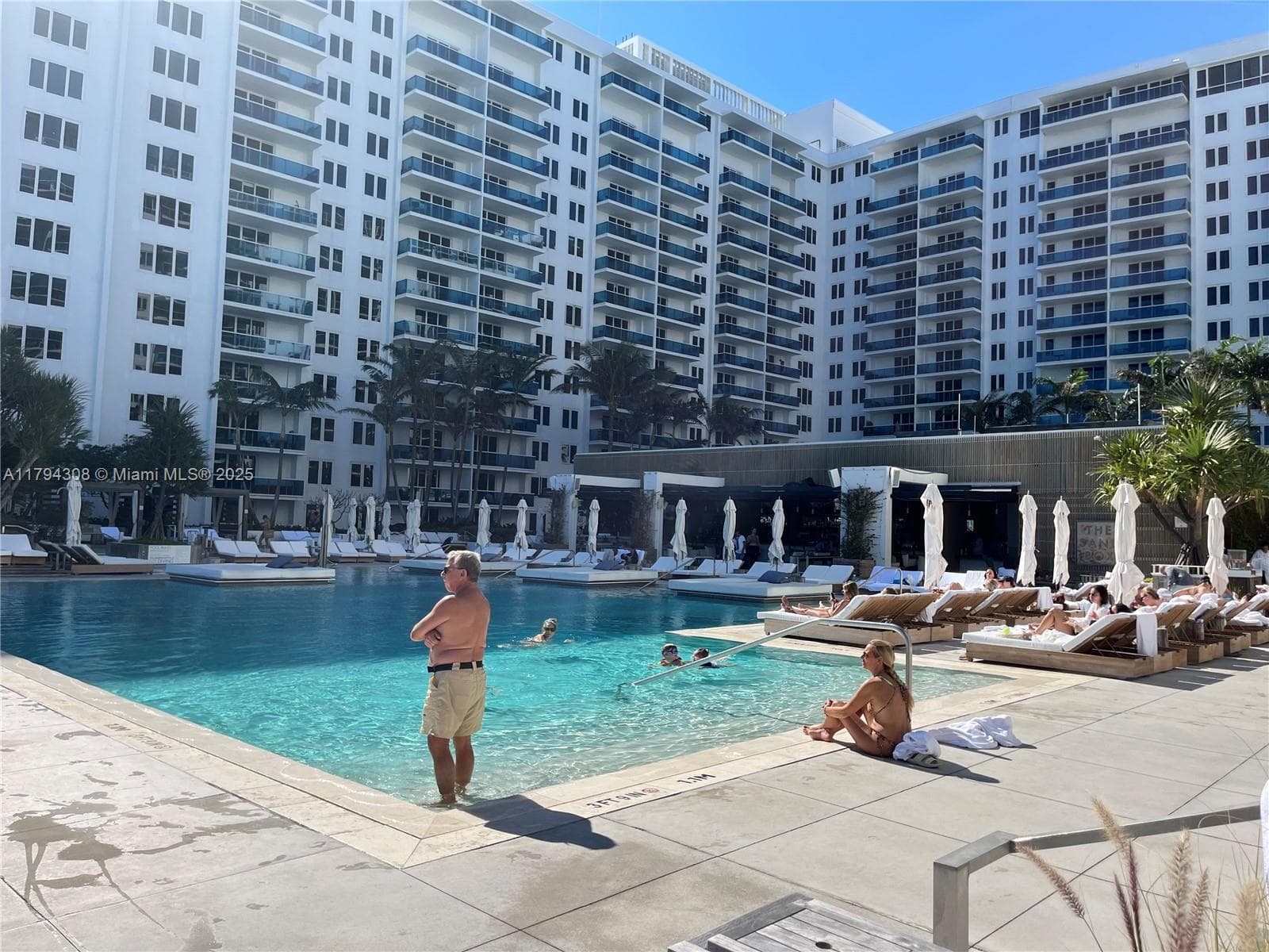 2301 Collins Ave # 326, Miami Beach FL 33139 — 37