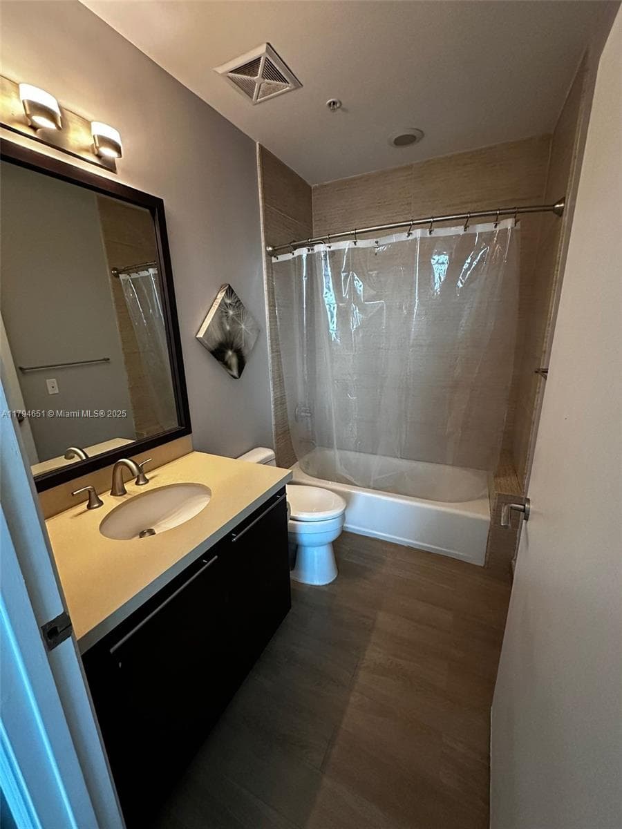 7930 East Dr # 1007, North Bay Village FL 33141 — 7