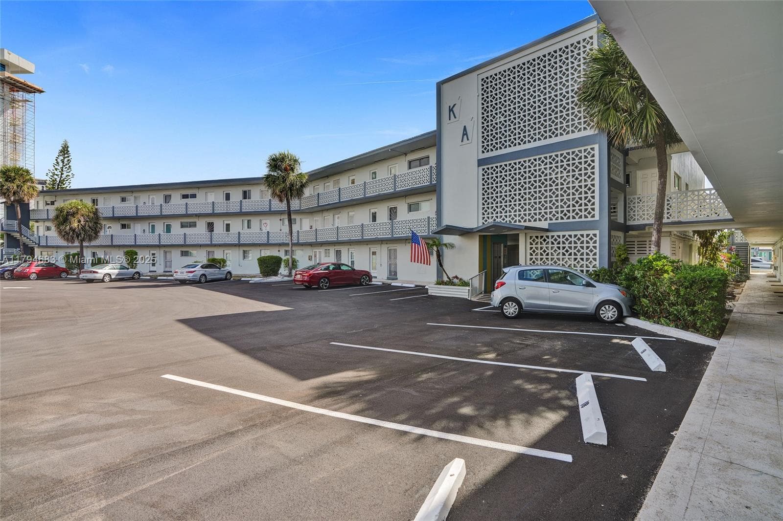13105 Ixora Ct # 319, North Miami FL 33181 — 27