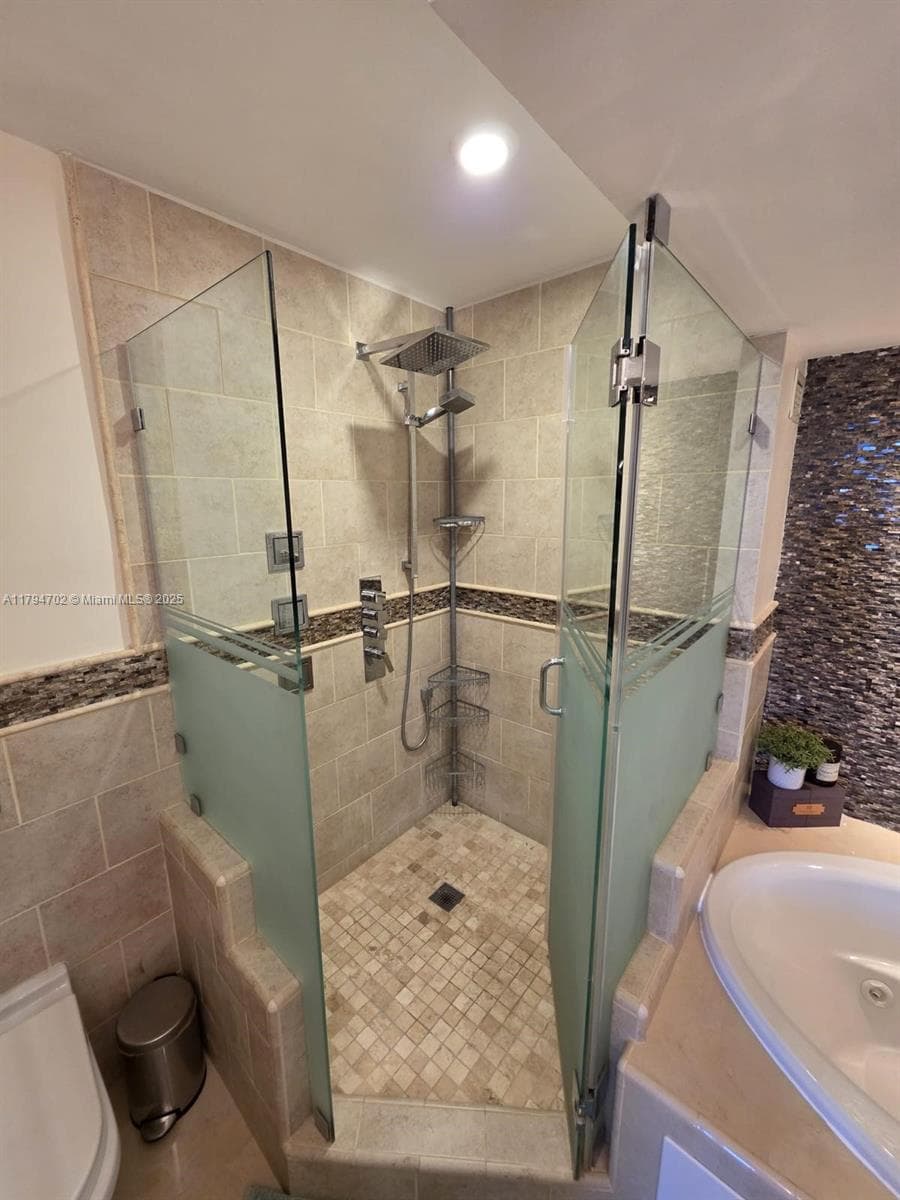 9225 Collins Ave # 1409, Surfside FL 33154 — 27