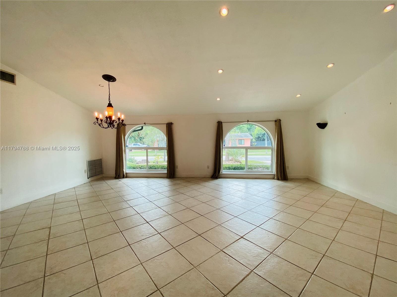 8701 SW 191st St, Cutler Bay FL 33157 — 8