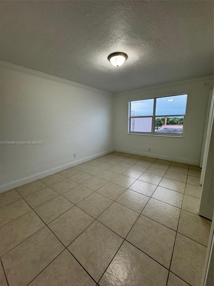 11195 SW 1st St # 314, Sweetwater FL 33174 — 5