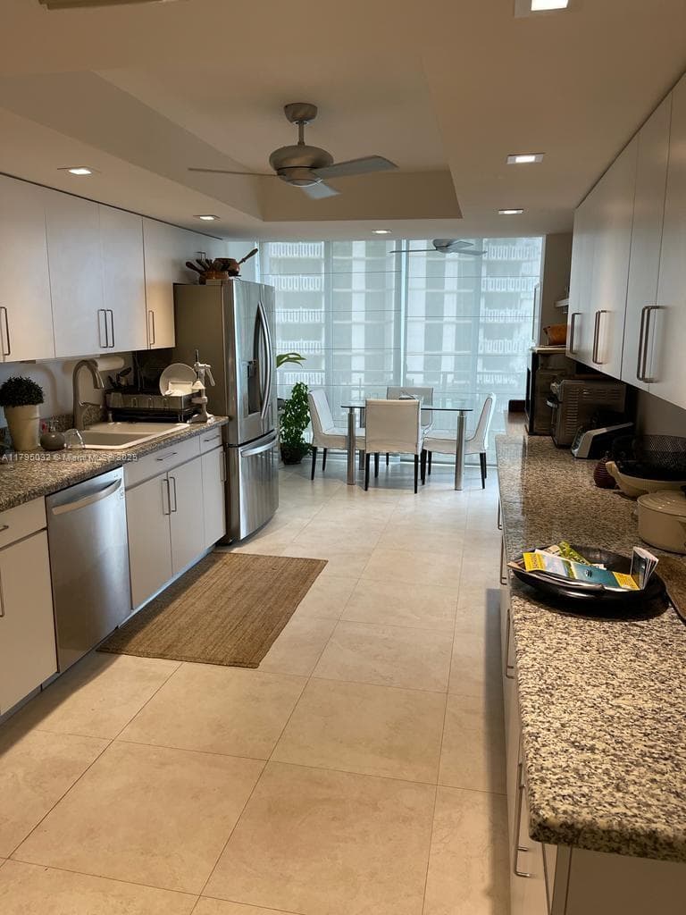 600 Grapetree Dr, Key Biscayne FL 33149 — 16