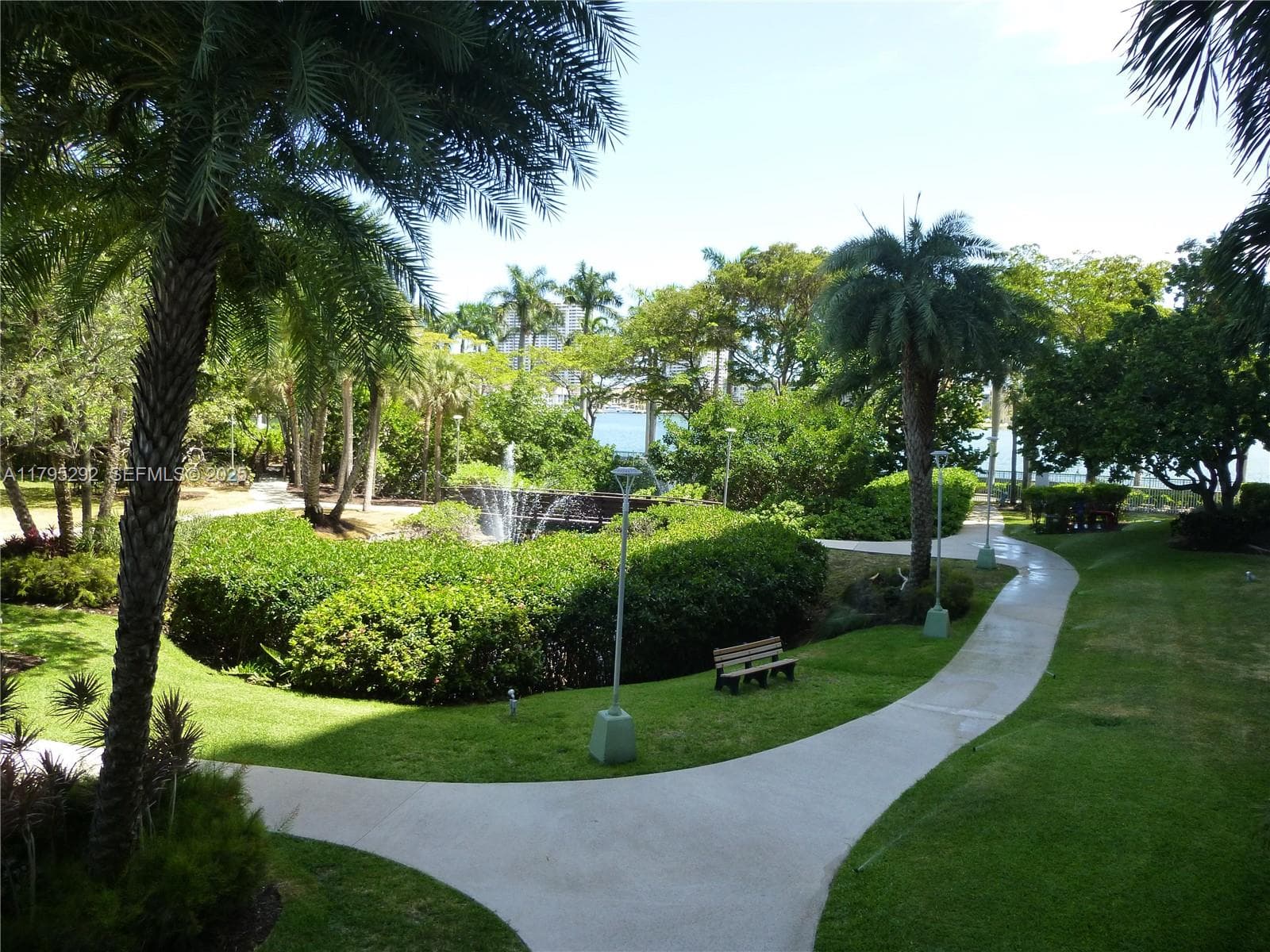 2801 NE 183rd St # 1507W, Aventura FL 33160 — 17