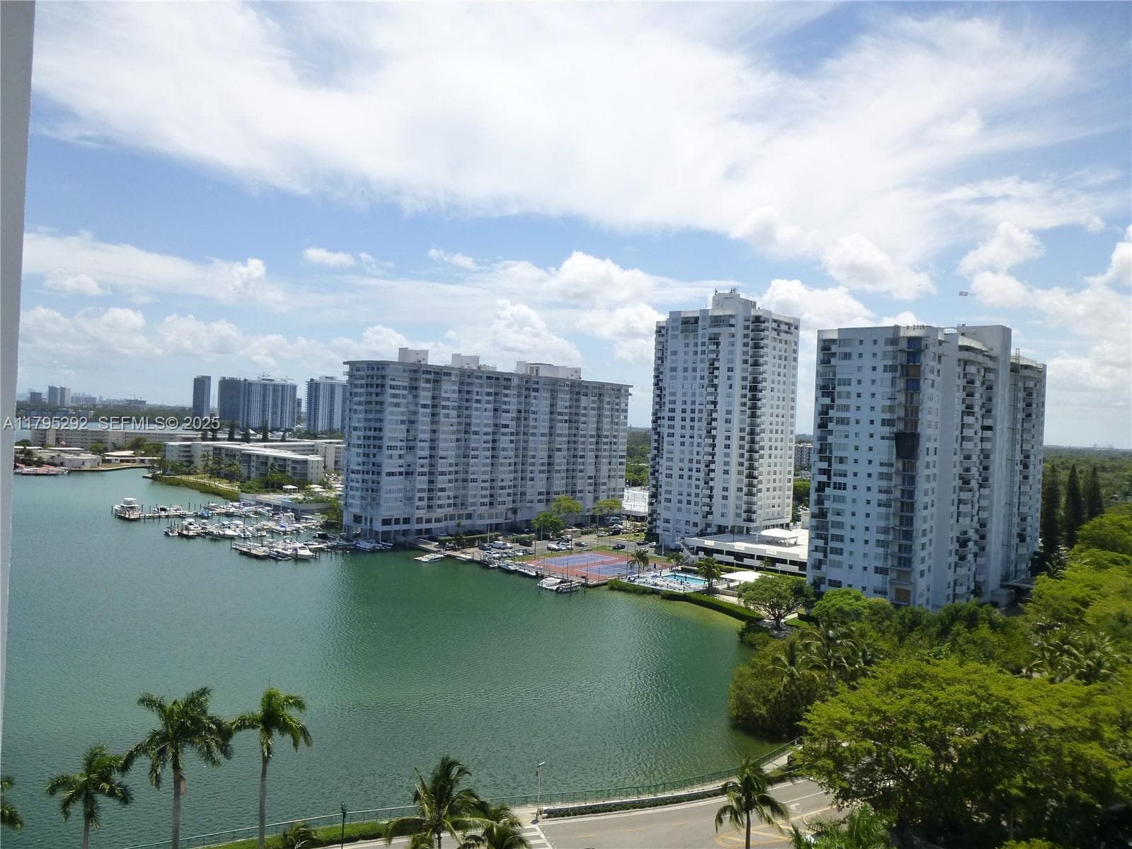 2801 NE 183rd St # 1507W, Aventura FL 33160 — 3