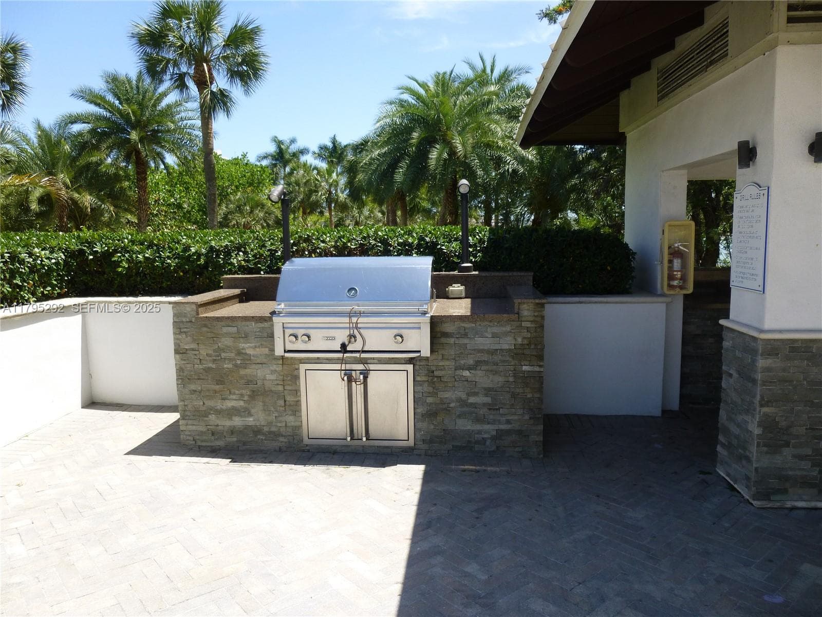 2801 NE 183rd St # 1507W, Aventura FL 33160 — 18