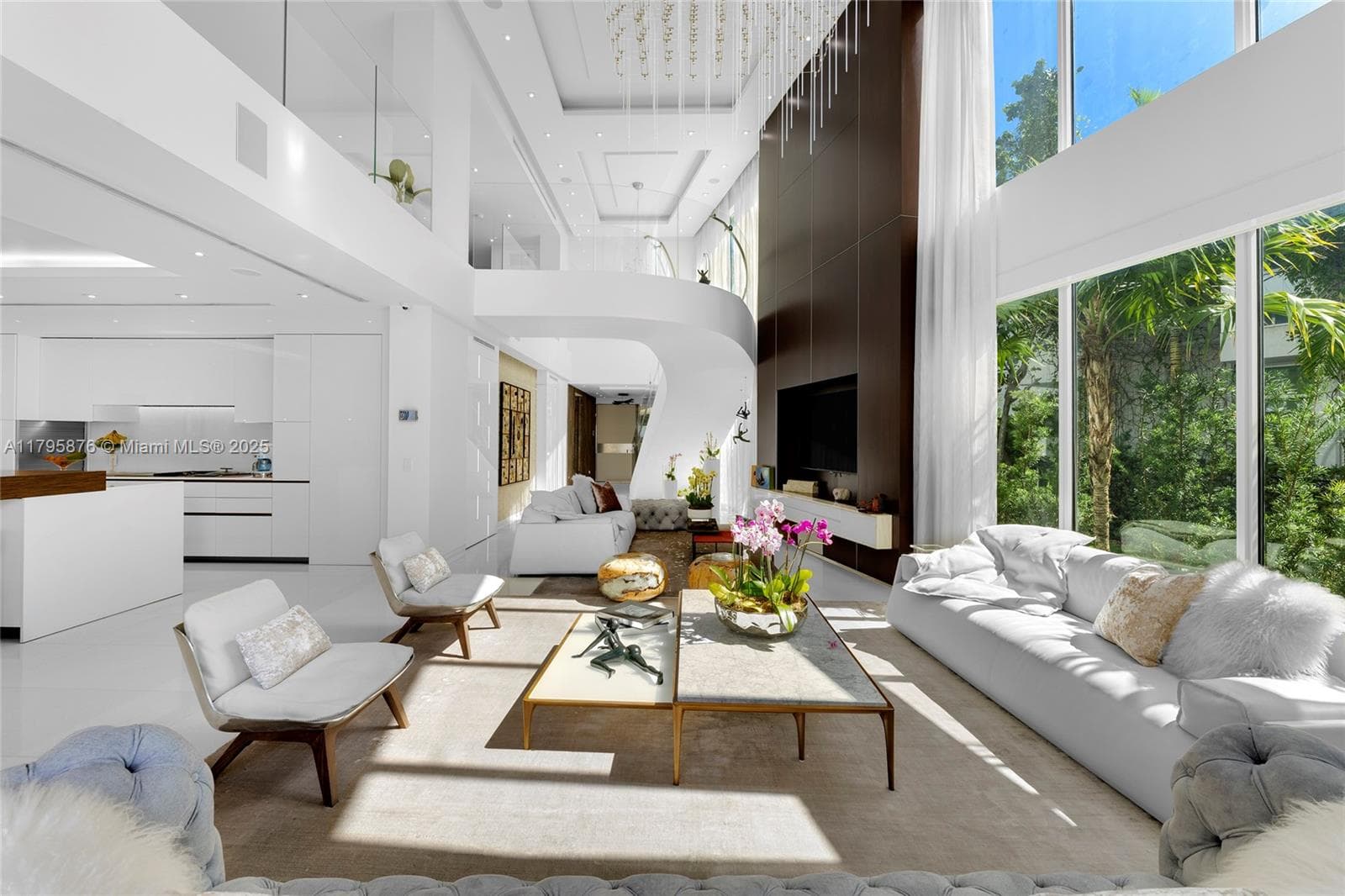 441 N Hibiscus Dr, Miami Beach FL 33139 — 27