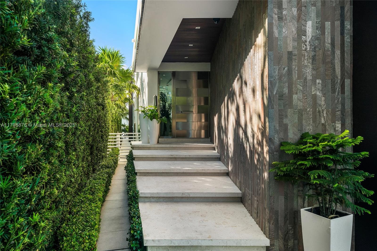 441 N Hibiscus Dr, Miami Beach FL 33139 — 12
