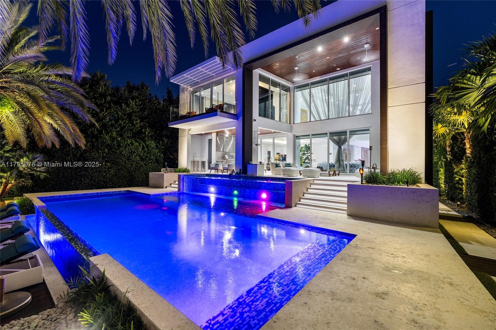441 N Hibiscus Dr, Miami Beach FL 33139 — 5