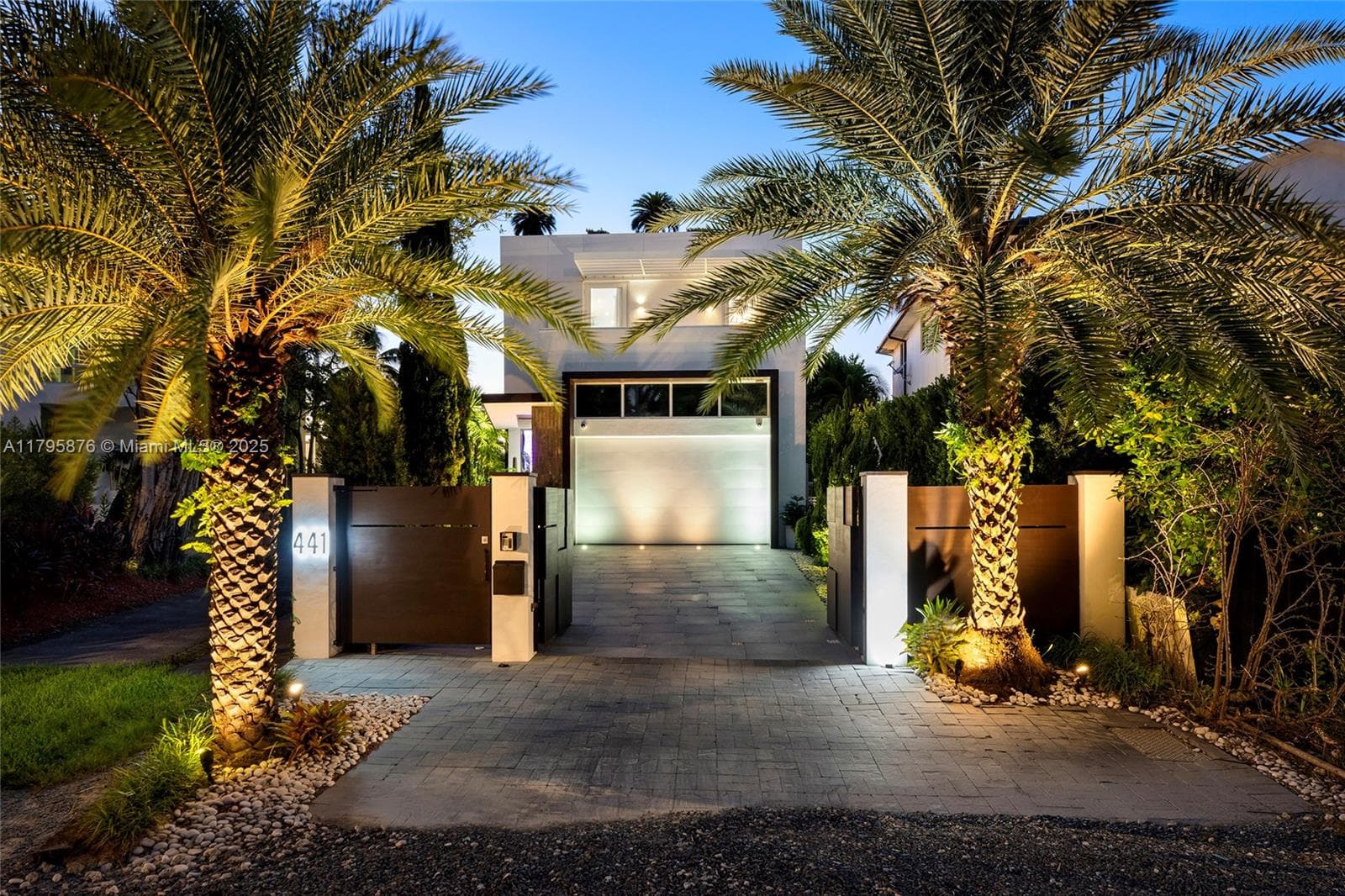 441 N Hibiscus Dr, Miami Beach FL 33139 — 9