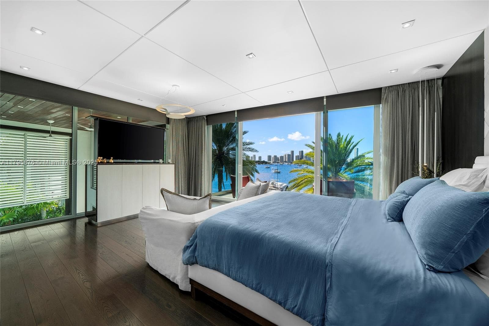 441 N Hibiscus Dr, Miami Beach FL 33139 — 38