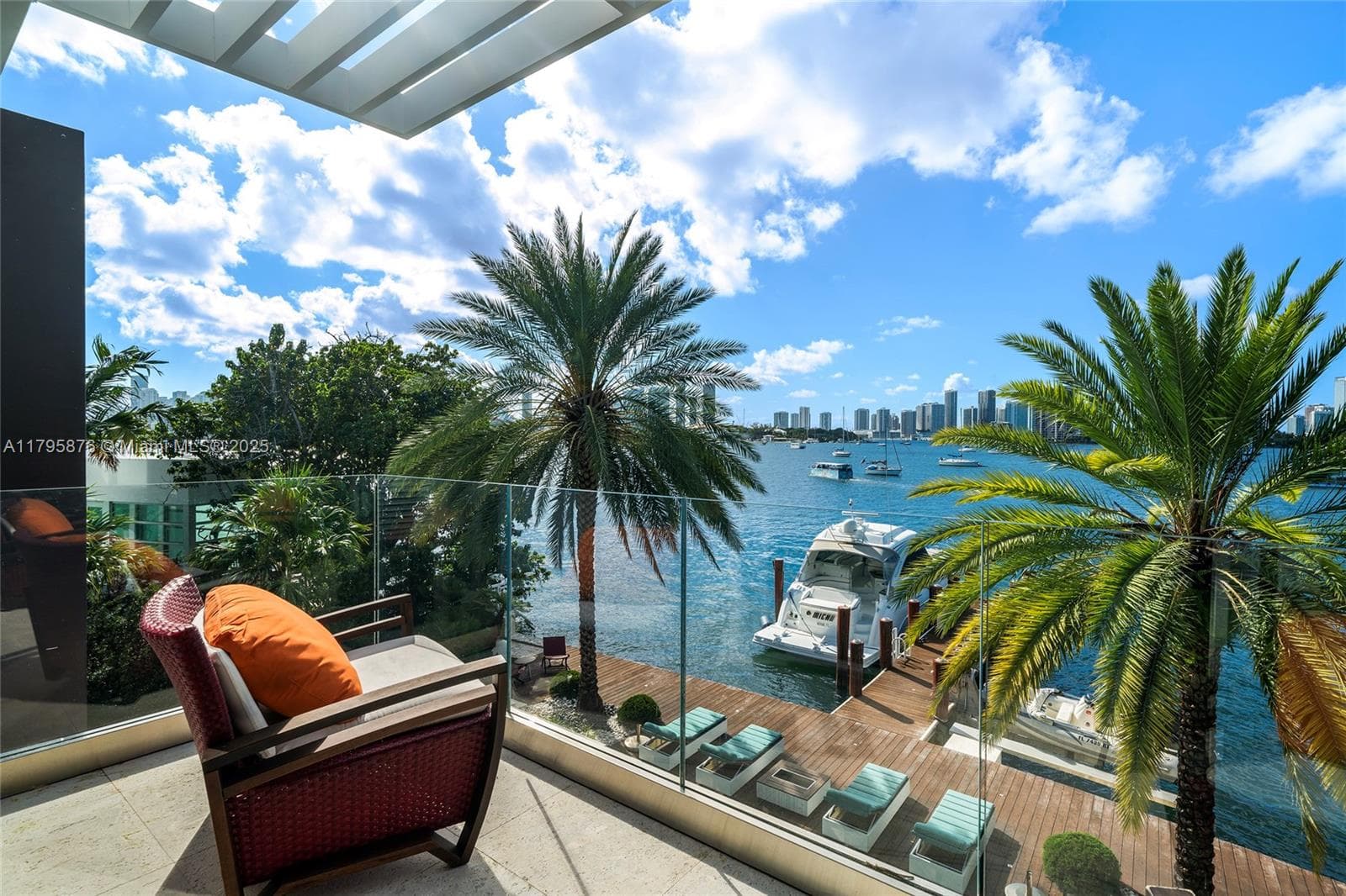 441 N Hibiscus Dr, Miami Beach FL 33139 — 41