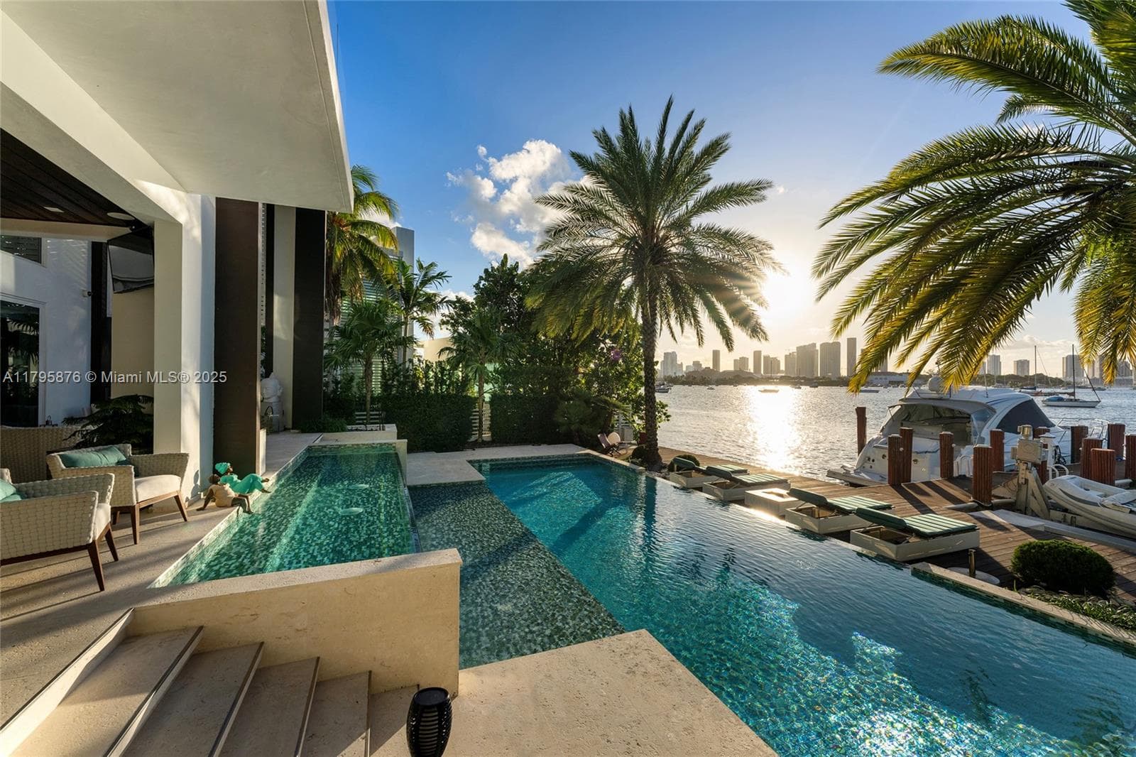 441 N Hibiscus Dr, Miami Beach FL 33139 — 54
