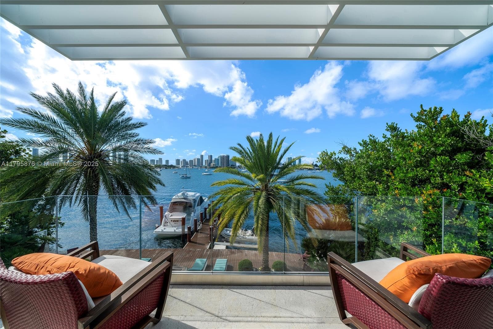 441 N Hibiscus Dr, Miami Beach FL 33139 — 40