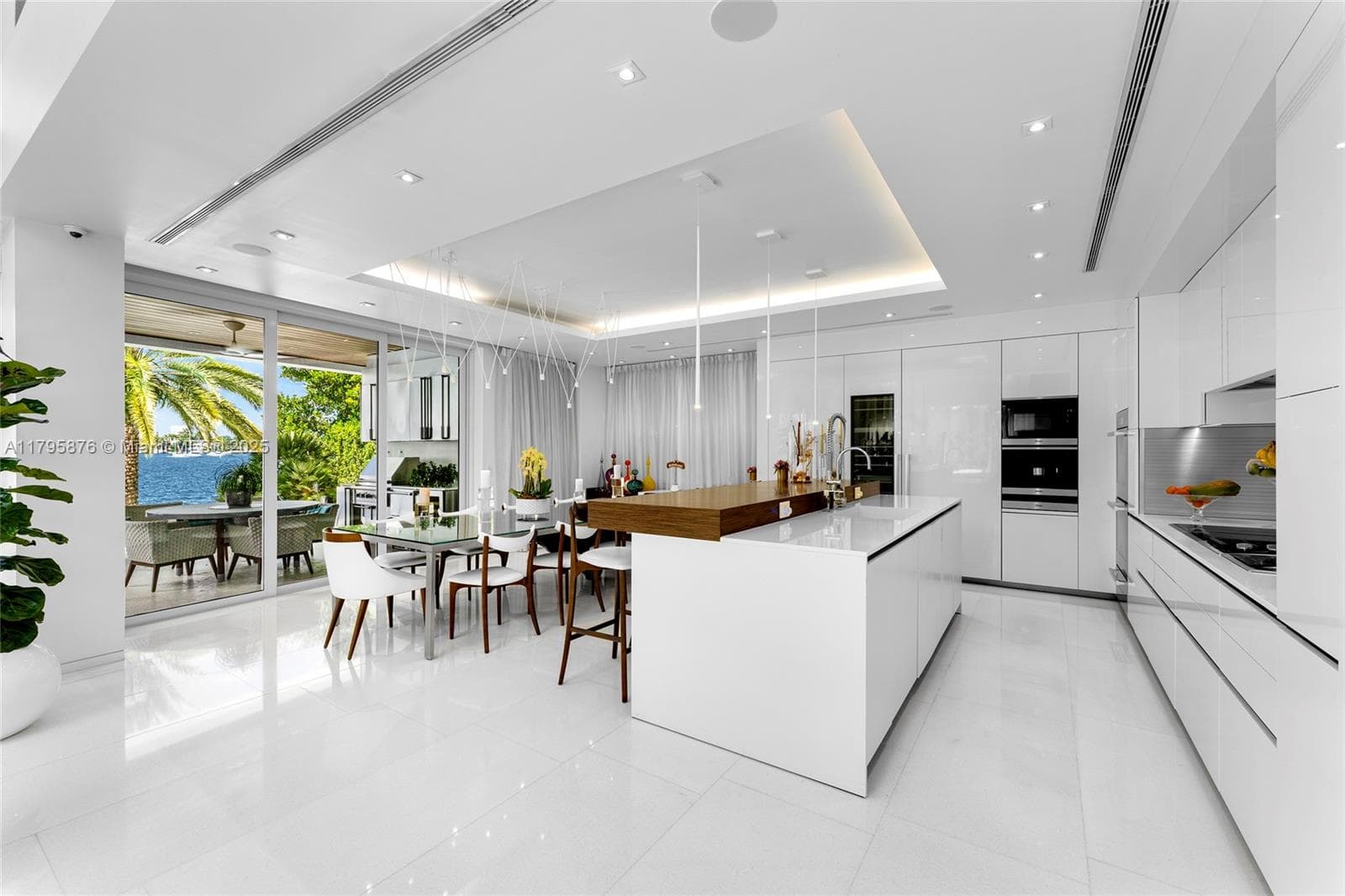 441 N Hibiscus Dr, Miami Beach FL 33139 — 31