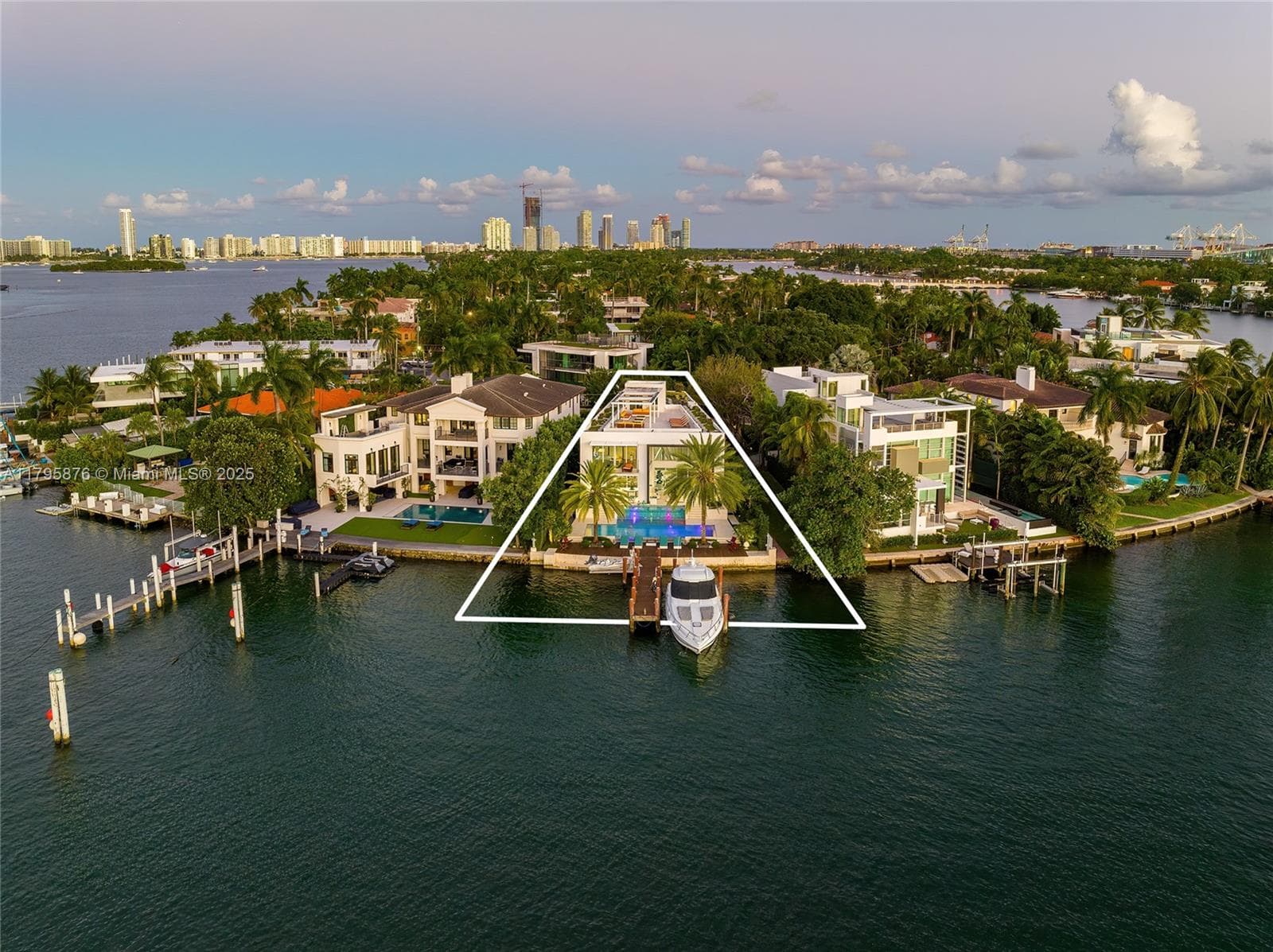 441 N Hibiscus Dr, Miami Beach FL 33139 — 83