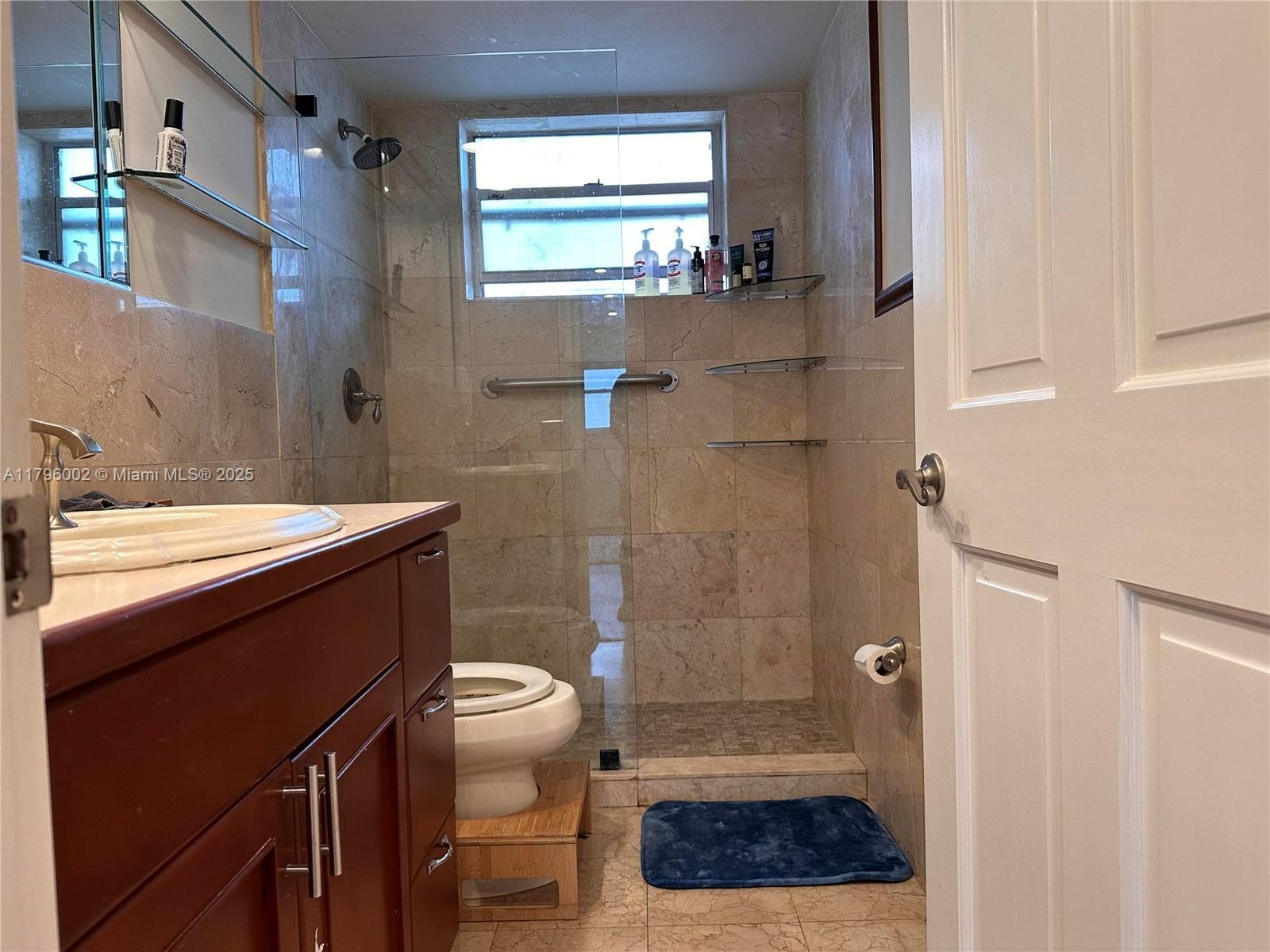 1605 Pennsylvania Ave # 303, Miami Beach FL 33139 — 17