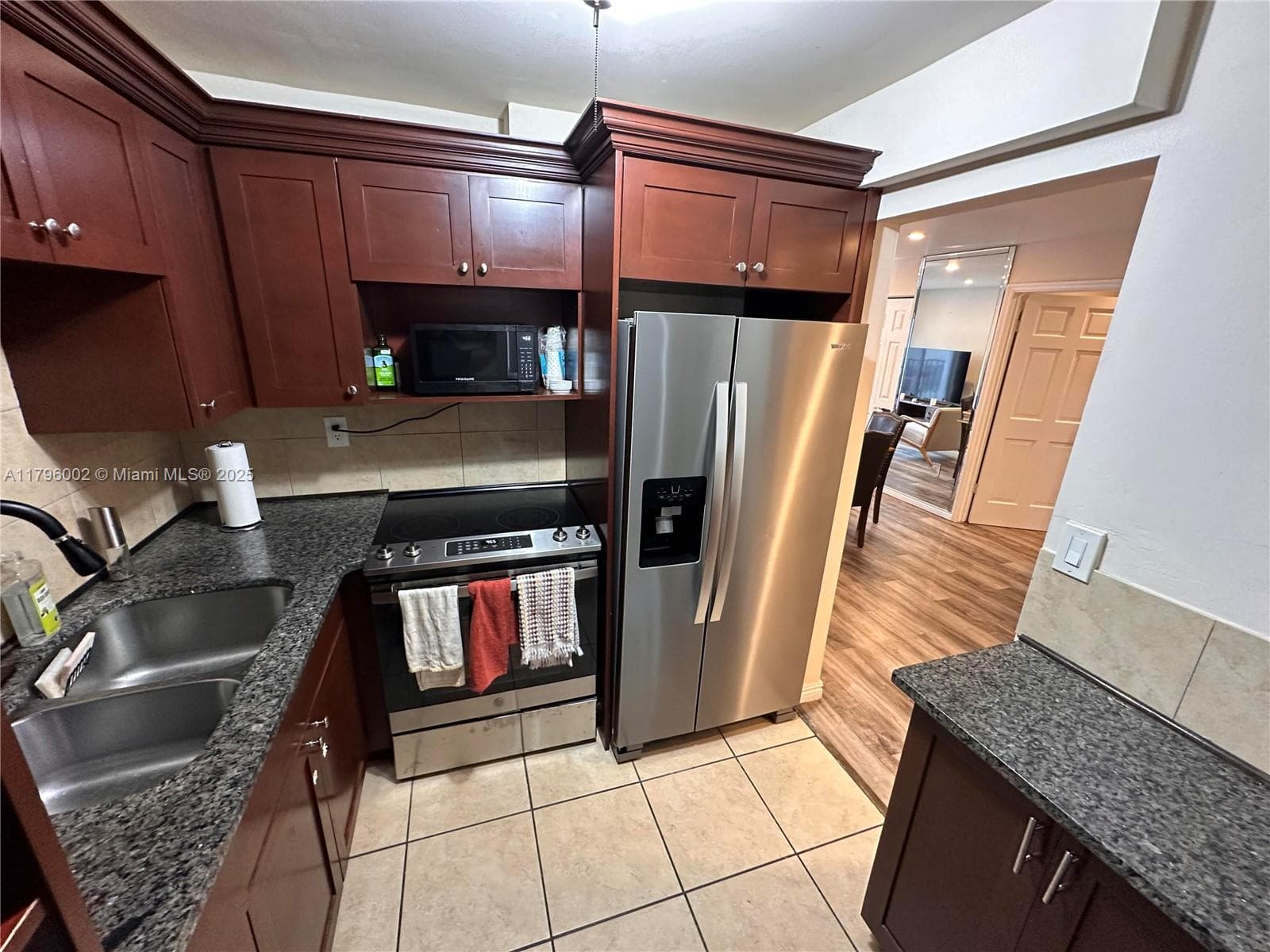 1605 Pennsylvania Ave # 303, Miami Beach FL 33139 — 19