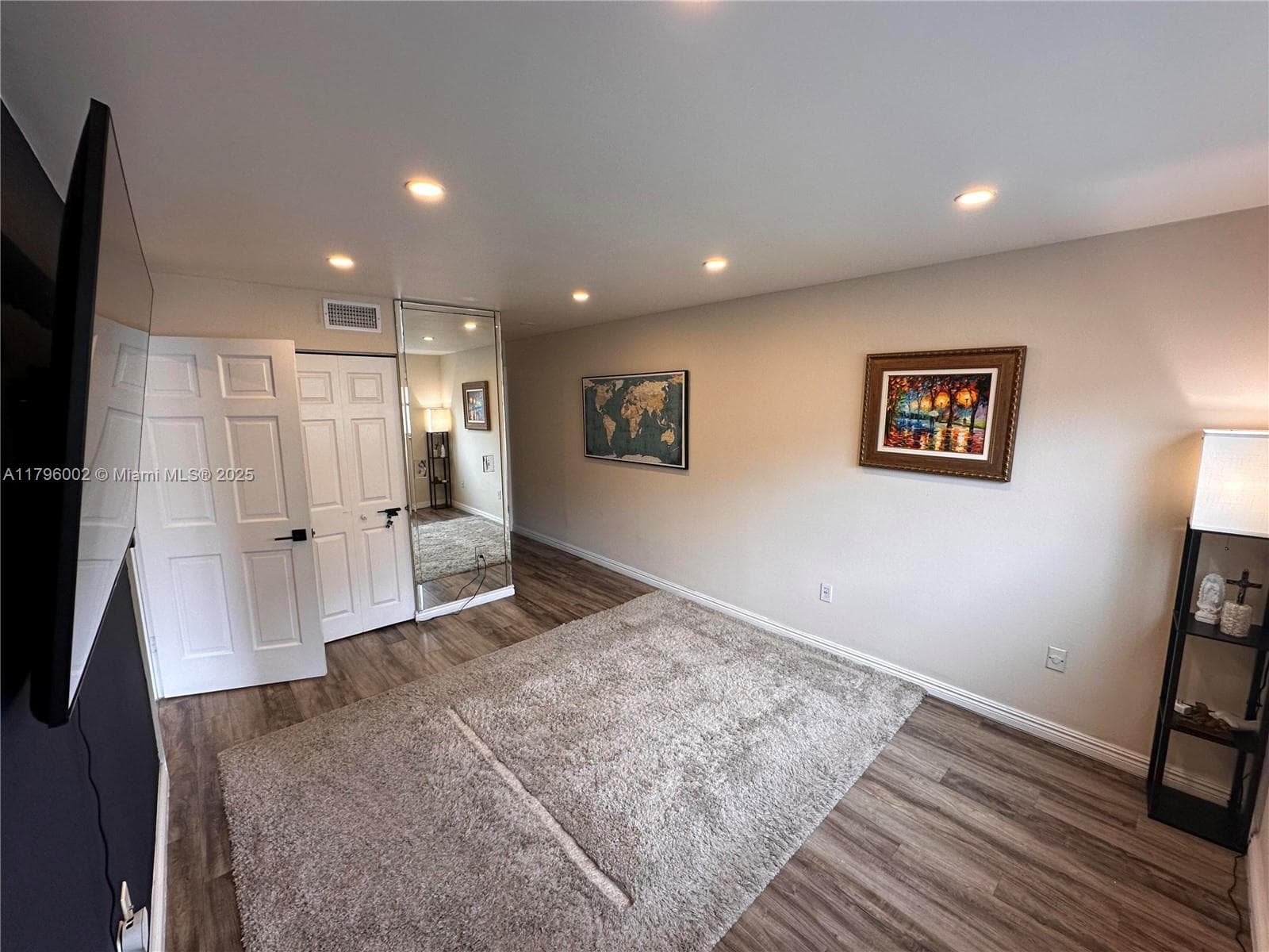 1605 Pennsylvania Ave # 303, Miami Beach FL 33139 — 8