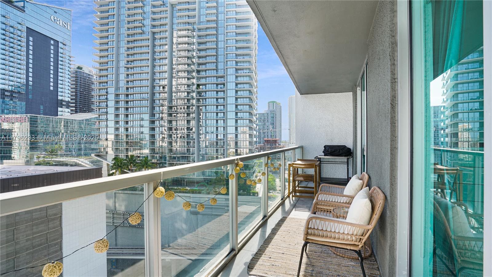 55 SE 6th St # 1804, Miami FL 33131 — 14