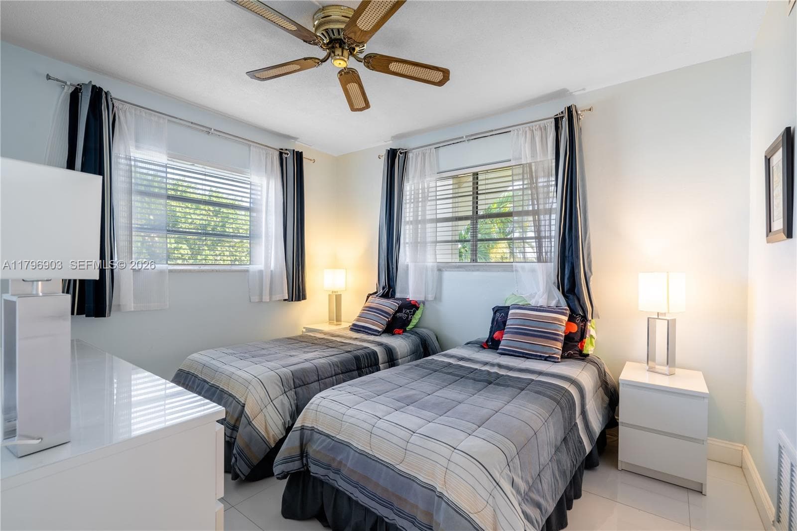 16900 NE 14th Ave # 201, North Miami Beach FL 33162 — 18