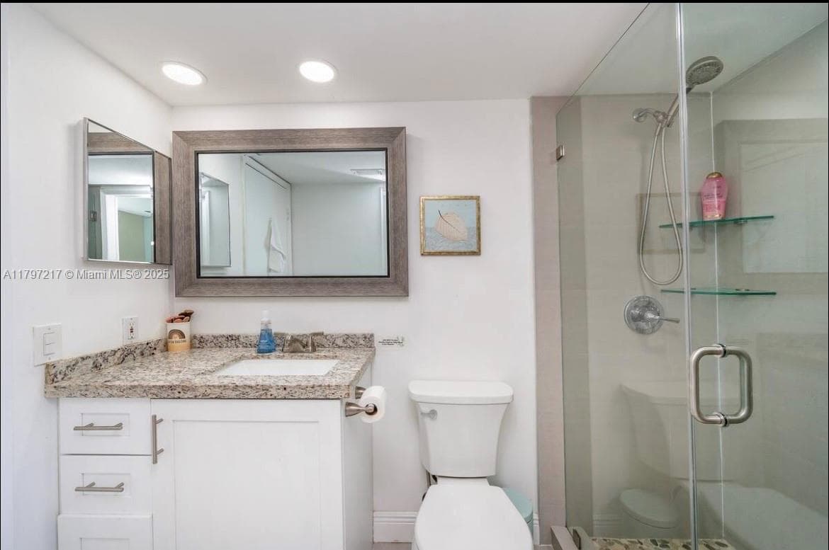 19999 E Country Club Dr # 1202, Aventura FL 33180 — 16