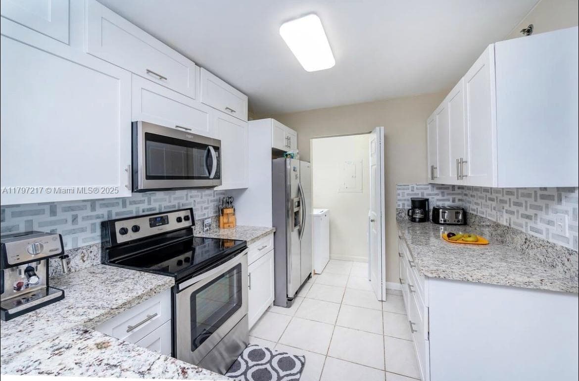 19999 E Country Club Dr # 1202, Aventura FL 33180 — 5