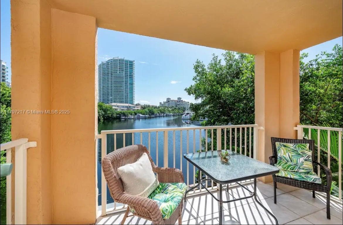 19999 E Country Club Dr # 1202, Aventura FL 33180 — 21