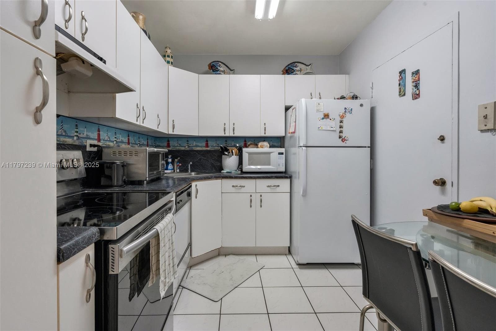 5601 Collins Ave # 615, Miami Beach FL 33140 — 13