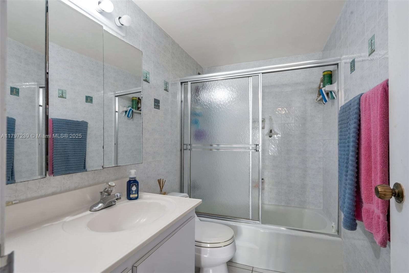 5601 Collins Ave # 615, Miami Beach FL 33140 — 22