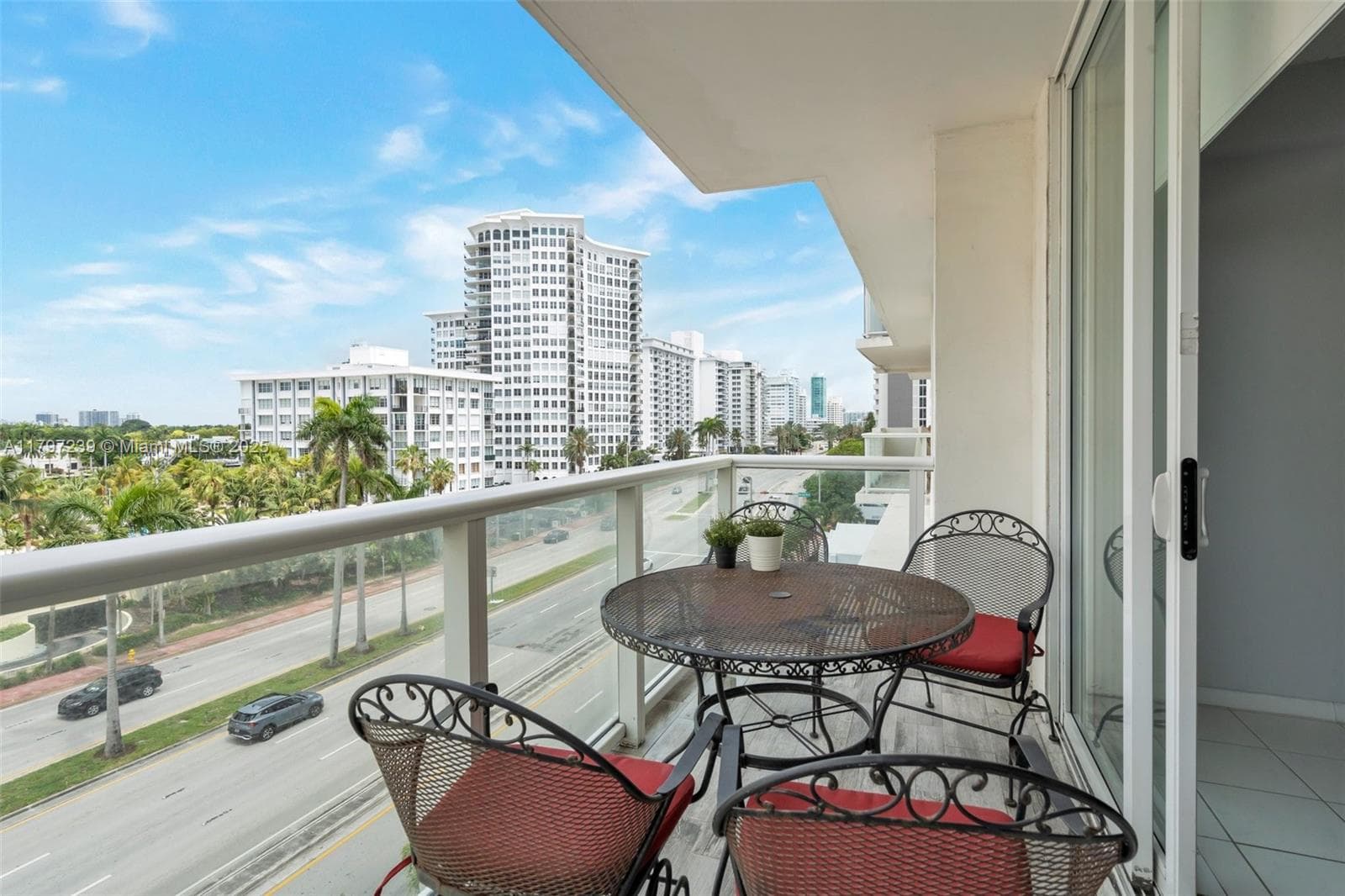 5601 Collins Ave # 615, Miami Beach FL 33140 — 1