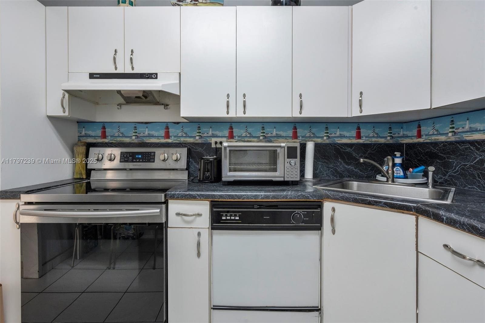 5601 Collins Ave # 615, Miami Beach FL 33140 — 20