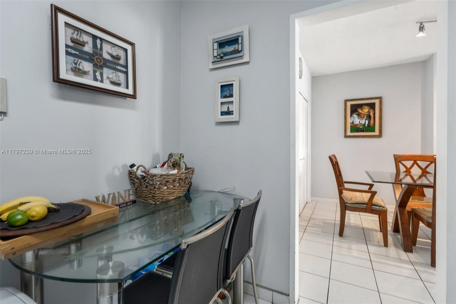 5601 Collins Ave # 615, Miami Beach FL 33140 — 21