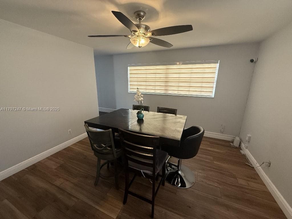 18211 SW 95th Ct, Palmetto Bay FL 33157 — 22