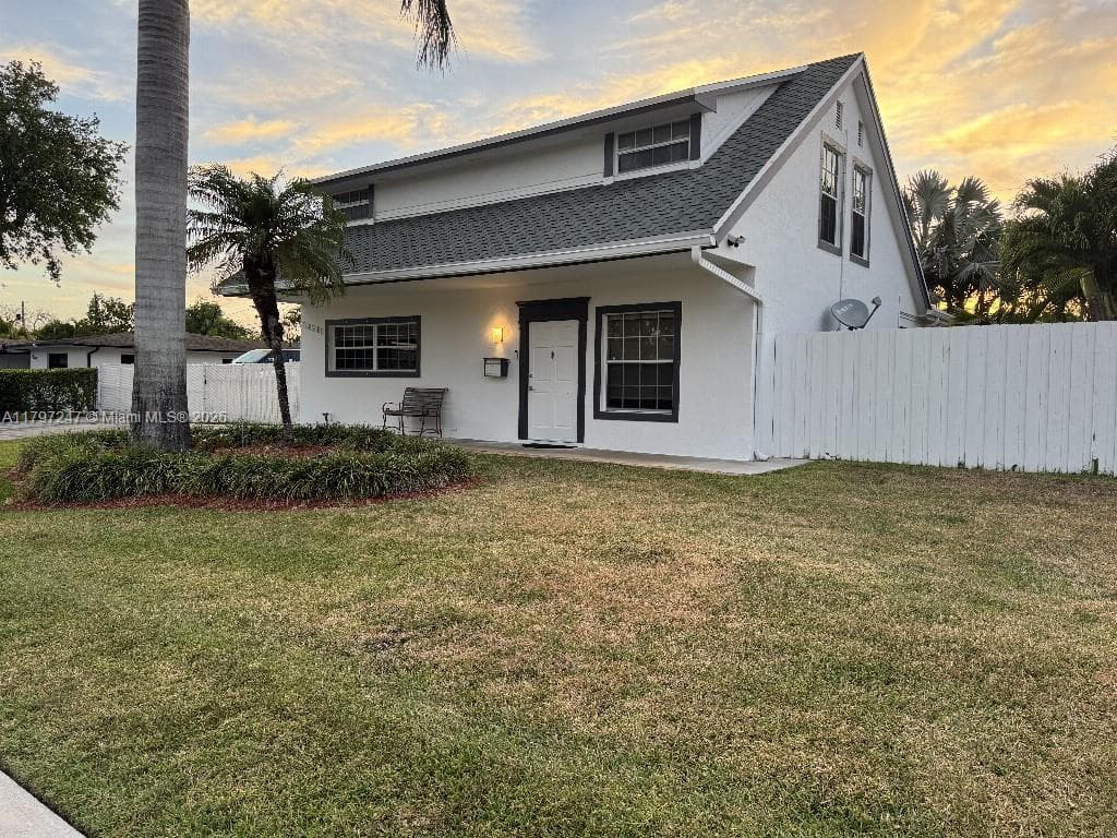 18211 SW 95th Ct, Palmetto Bay FL 33157 — 3