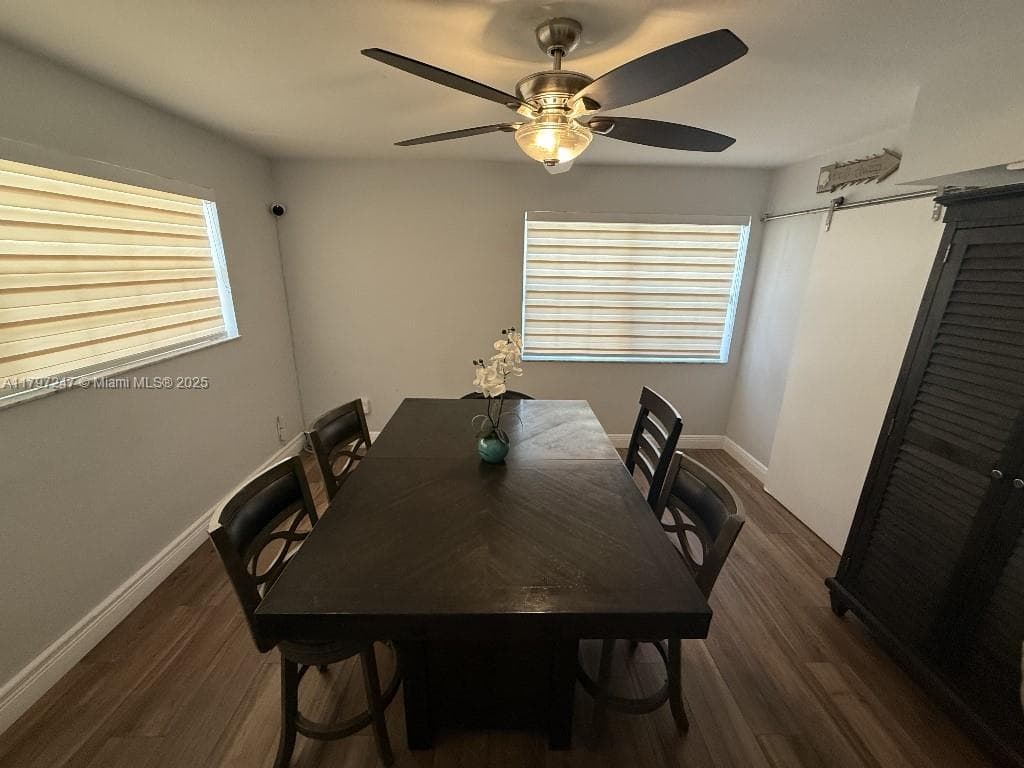 18211 SW 95th Ct, Palmetto Bay FL 33157 — 21