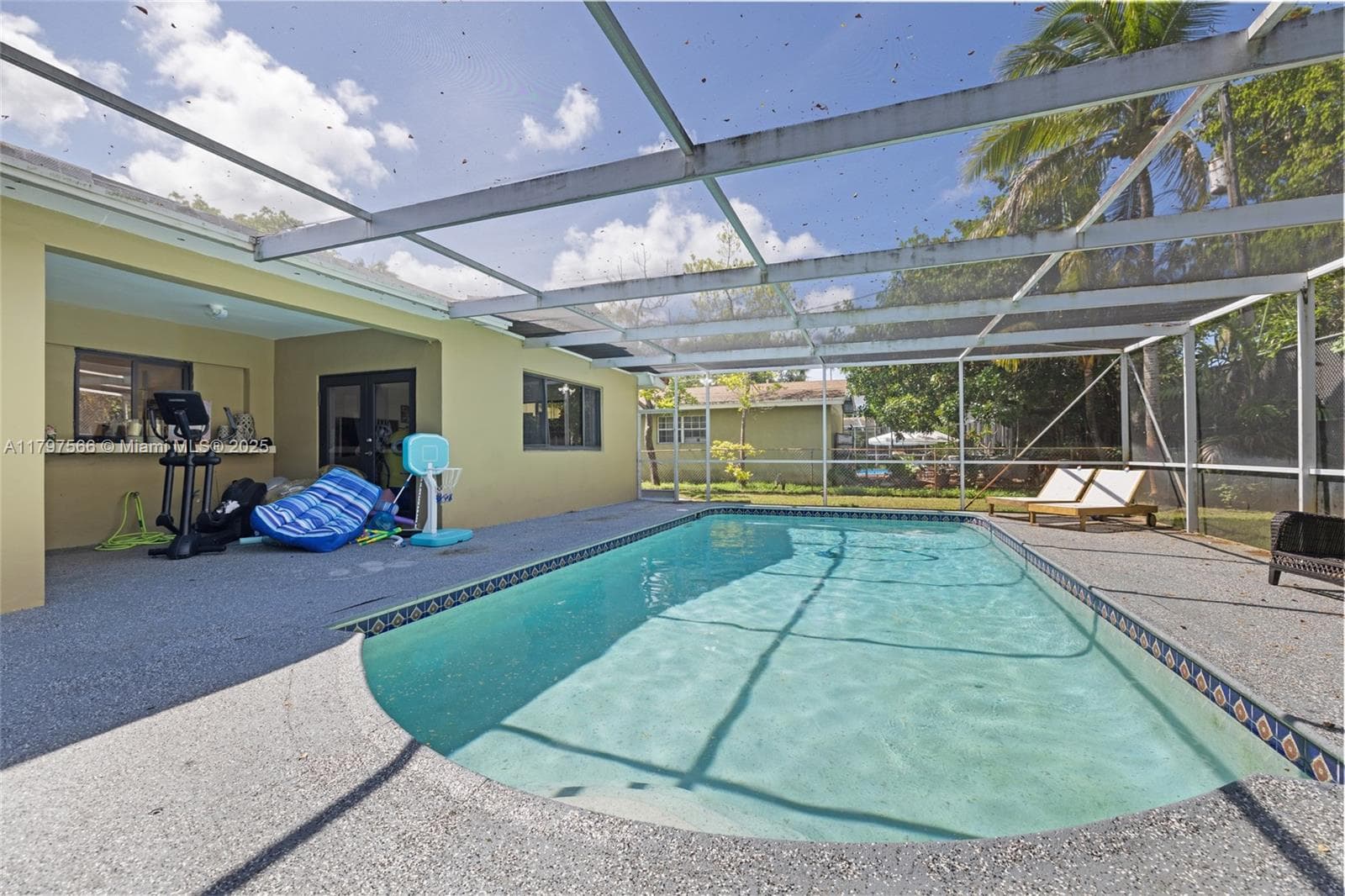 20375 NE 22nd Pl, Miami FL 33180 — 52