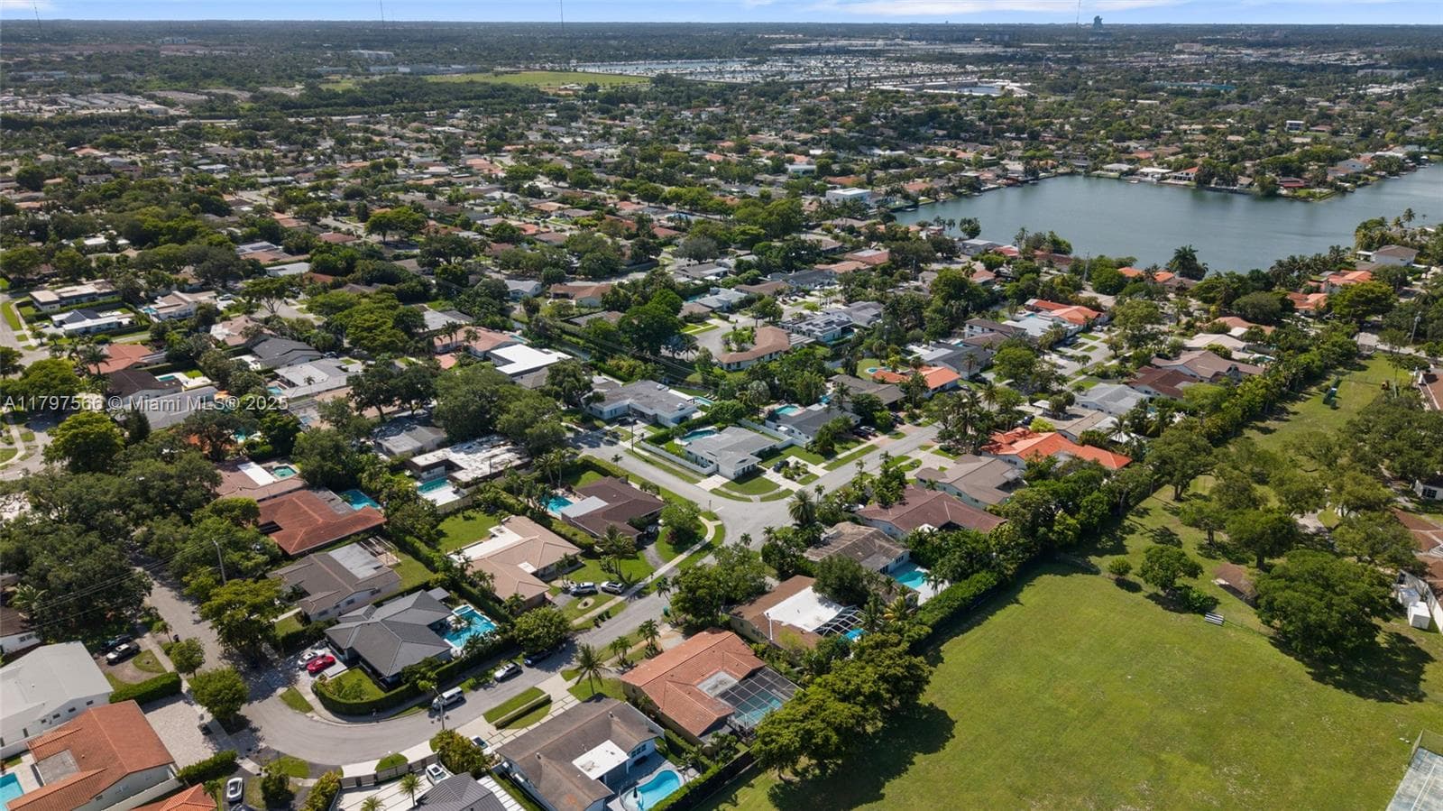 20375 NE 22nd Pl, Miami FL 33180 — 63