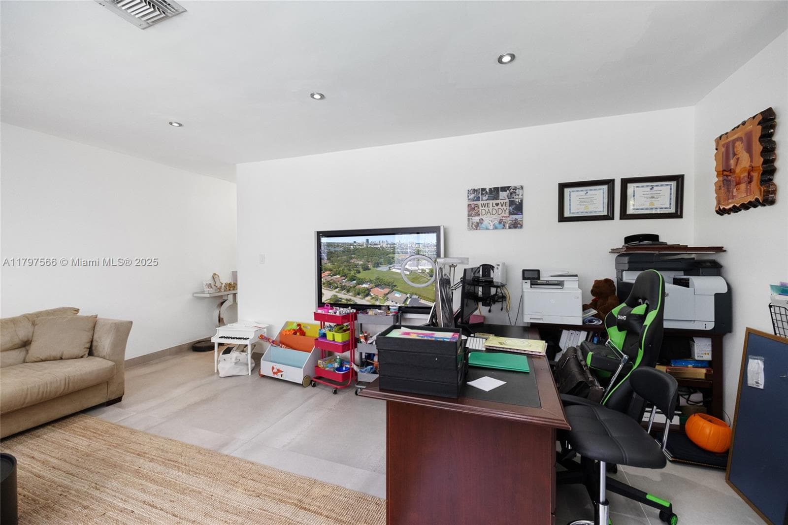 20375 NE 22nd Pl, Miami FL 33180 — 45
