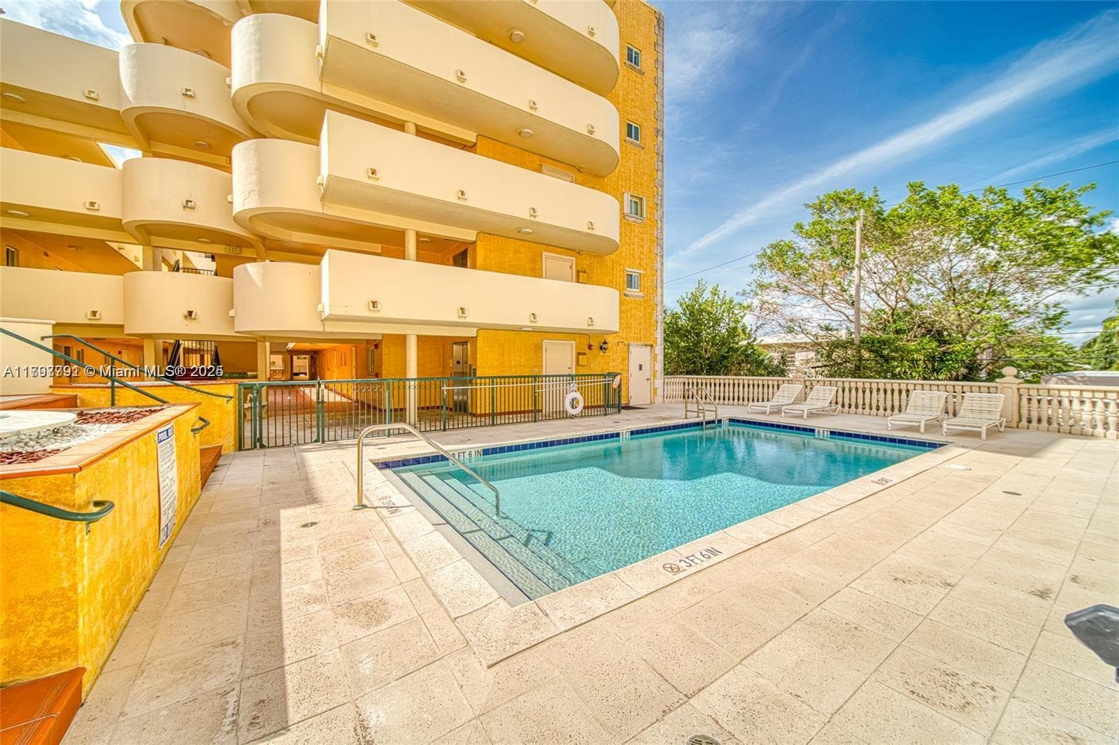 8888 Collins Ave # 201, Surfside FL 33154 — 32