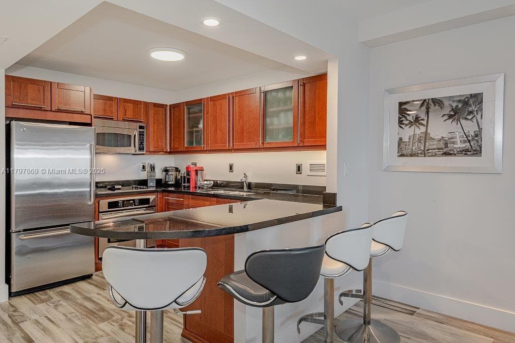 2301 Collins Ave # 1532, Miami Beach FL 33139 — 23